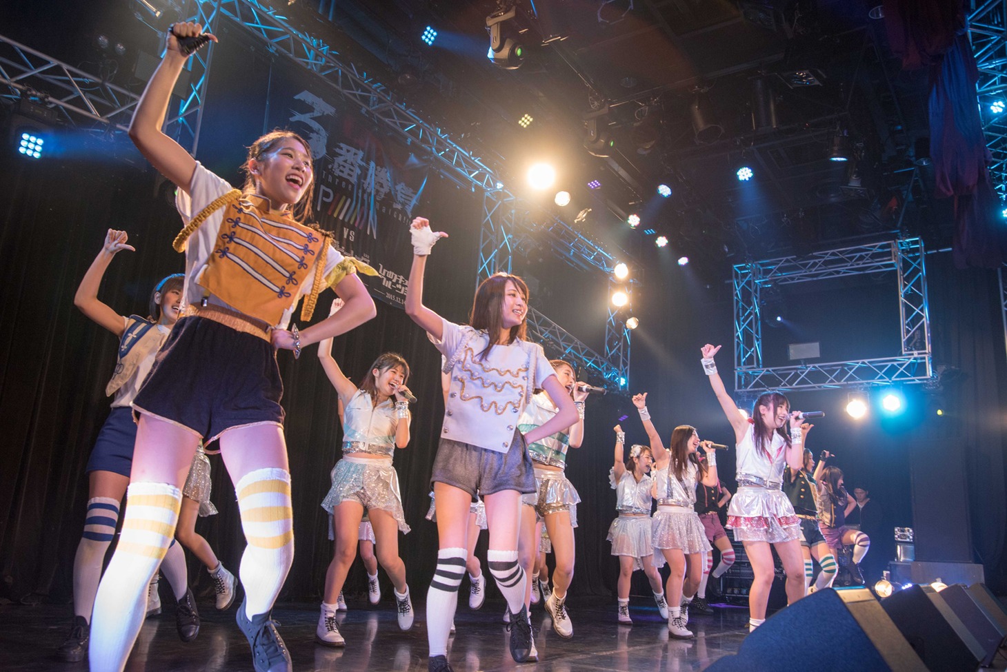 PiiiiiiiNとGEMによる「We're GEM!」コラボの様子。
