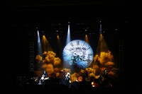 Tourbillon「10th Anniversary Live 2015」の様子。（写真提供：エイベックス・グループ）