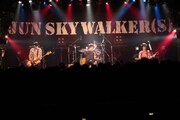 「JUN SKY WALKER(S) 2015 ～The Next Step～」最終公演の様子。（写真提供：アイビーレコード）