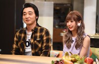 左より斉藤慎二（ジャングルポケット）、藤田ニコル。  (c)TBSテレビ