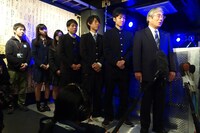 X JAPANと挨拶した石巻市長と地元高校生。