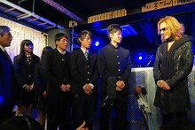 石巻市長、地元高校生と会話するYOSHIKI。