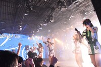 THE INNER MUSCLE Vol.1 第2部「アップアップガールズ（仮）対バン」の様子。