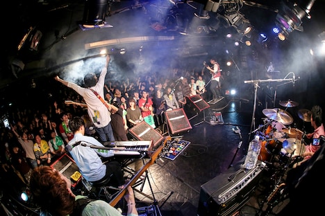 sumika「sumika復活フリーワンマンライブ」東京・Shibuya eggman公演の様子。（撮影：後藤壮太郎）
