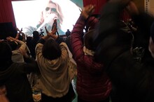 YOSHIKIが登場した宮城・石巻市総合体育館の様子。