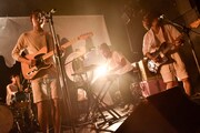 「Awesome Talks -One Man Show-」UNIT公演の様子。 (撮影:古渓一道)