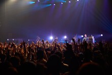 ASIAN KUNG-FU GENERATIONのライブの様子。（撮影：薮田修身［W］）