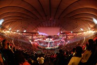 「史上最強の移動遊園地 DREAMS COME TRUE WONDERLAND 2015」東京ドーム公演の様子。