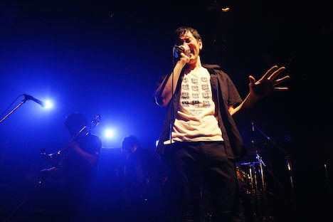 「POTSHOT 20th Anniversary Tour Final」東京・LIQUIDROOM公演の様子。（Photo by So Kuramochi）