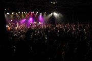 「POTSHOT 20th Anniversary Tour Final」東京・LIQUIDROOM公演の様子。（Photo by So Kuramochi）