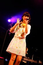 アサヒ（写真提供：ソニー・ミュージックレコーズ）