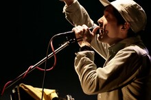 高城晶平（Vo, Flute, G）（撮影：三浦知也）