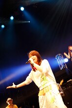 かれん（写真提供：ソニー・ミュージックレコーズ）