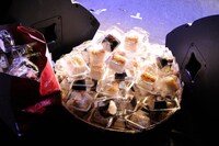 おにぎり100人分（撮影：曽我美芽）