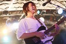 土肥大人（Vo, G）（撮影：青木功太）