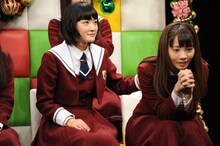 左から生駒里奈、能條愛未（乃木坂46）。