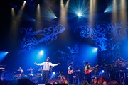 「クリス・ハート 47都道府県Tour 2015-2016 ～続く道～」東京国際フォーラム ホールA公演の様子。（写真提供：ユニバーサルシグマ）