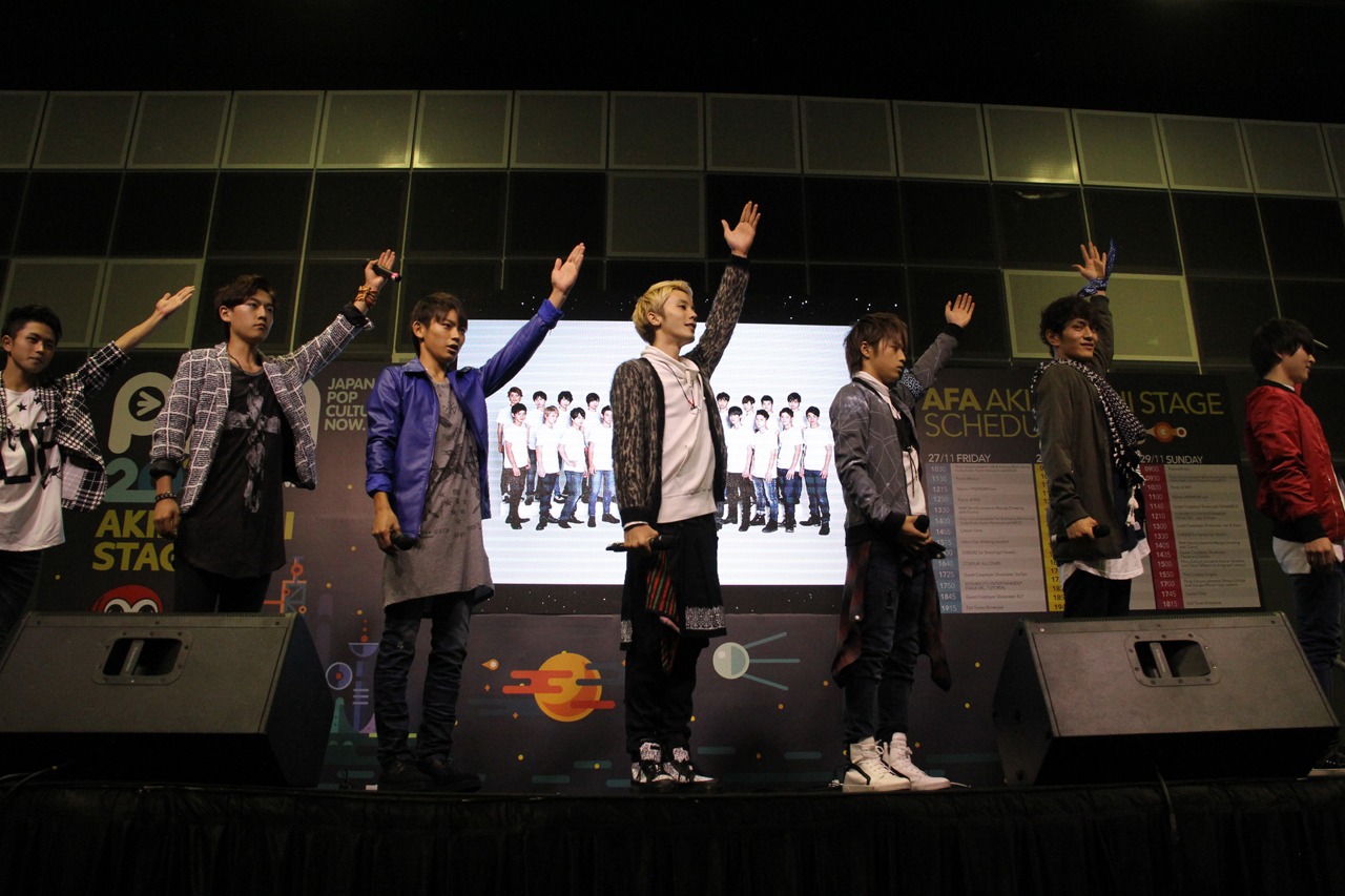ジュノン・スーパーボーイ・アナザーズ「Anime Festival Asia Singapore 2015」出演時の様子。(c) JUNON SUPERBOY ANOTHERS PROJECT