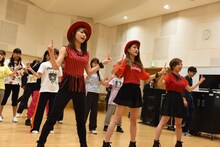 チャオ ベッラ チンクエッティによるダンスレッスンの様子。