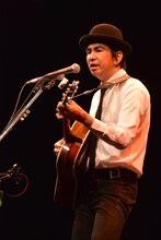 田島貴男「ひとりソウル・ツアー 2015」東京公演の様子。
