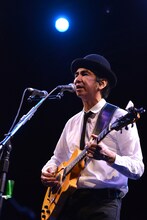 田島貴男「ひとりソウル・ツアー 2015」東京・TSUTAYA O-EAST公演の様子。