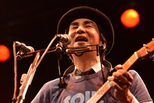 田島貴男「ひとりソウル・ツアー 2015」東京公演アンコールの様子。