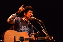 田島貴男「ひとりソウル・ツアー 2015」東京公演アンコールの様子。