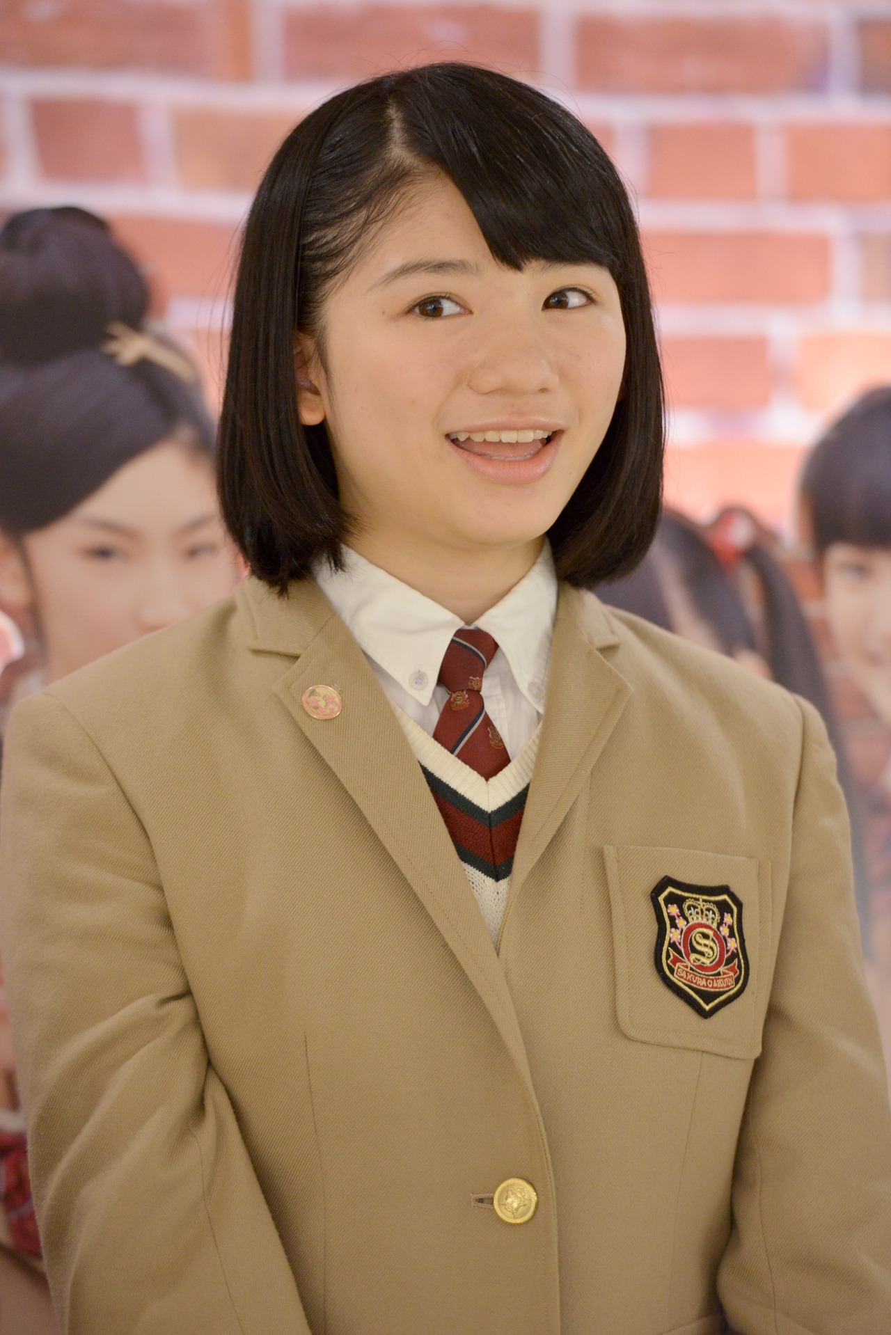 磯野莉音