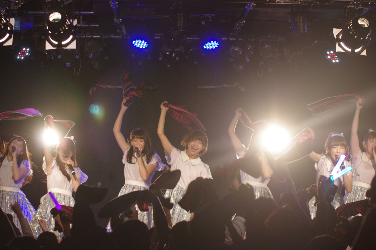 「FRONTIER～LinQ第三楽章～」発売記念名古屋公演の様子。（写真提供：ジョブ・ネット）