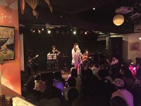 東京・鈴ん小屋で開催された「秘すれば花」の様子。（写真提供：YOU'LL RECORDS）