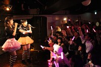 東京・鈴ん小屋で開催された「秘すれば花」の様子。（写真提供：YOU'LL RECORDS）