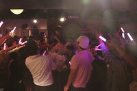 東京・鈴ん小屋で開催された「秘すれば花」の様子。（写真提供：YOU'LL RECORDS）