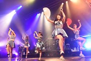 「PASSPO☆フライトツアーROCK周年ツアー アリガート便」ファイナル公演の様子。