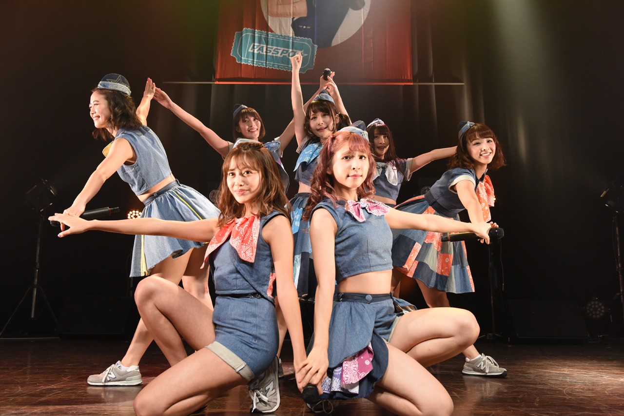 「PASSPO☆フライトツアーROCK周年ツアー アリガート便」ファイナル公演の様子。