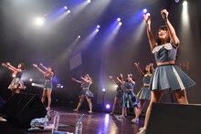 「PASSPO☆フライトツアーROCK周年ツアー アリガート便」ファイナル公演の様子。