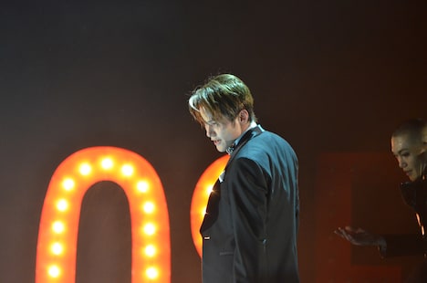 「SUPERLOSERZ SAVE THE EARTH 負け犬は世界を救う」の公開稽古の様子。