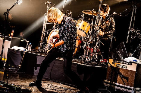 go!go!vanillas「COUNTER ACTION TOUR 2015」東京・赤坂BLITZ公演の様子。（撮影：浜野カズシ）