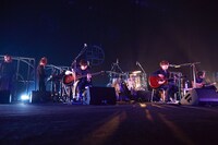 アコースティックコーナーの様子。（写真提供：ワーナーミュージック・ジャパン）