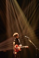 川谷絵音（Vo, G）（写真提供：ワーナーミュージック・ジャパン）