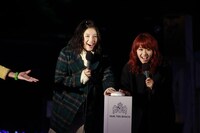 左からAya、石井杏奈。