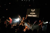 THE BOSSSのライブの様子。（Photo by Viola Kam ［V'z Twinkle］）