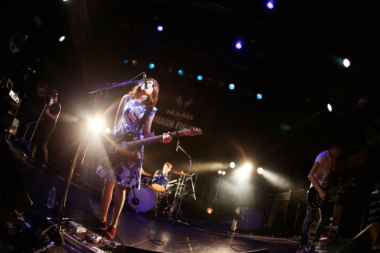 Junk Robotのライブの様子。（Photo by Viola Kam ［V'z Twinkle］）