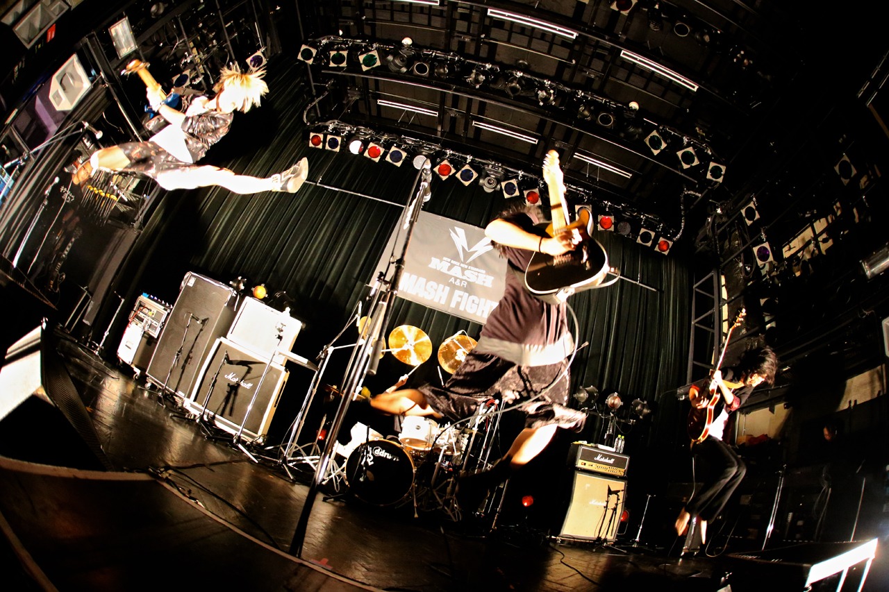 THE ORAL CIGARETTES（Photo by Viola Kam ［V'z Twinkle］）