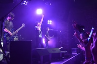「SPYAIR LIVE in SEOUL ～I'M A BELIEVER 2015 AGAIN!」の様子。（写真提供：ソニー・ミュージックアソシエイテッドレコーズ）