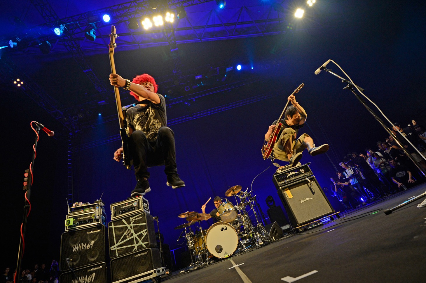 Hi-STANDARD