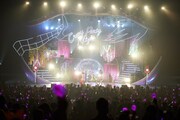 「きゃりーぱみゅぱみゅ JAPAN HALL TOUR『Crazy Party Night 2015』」東京国際フォーラム ホールA公演の様子。 （撮影：佐藤勲）