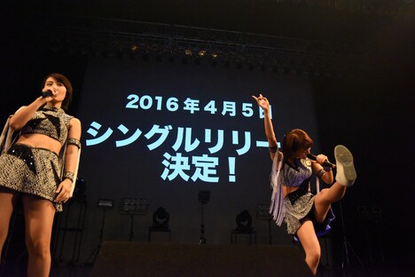 ニューシングルリリース発表の様子。