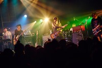 フルカワユタカ「無限大ダンスタイム EAST & WEST」LIQUIDROOM公演の様子。（撮影：中野修也）