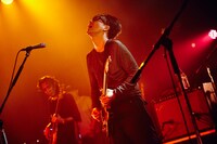 フルカワユタカ「無限大ダンスタイム EAST & WEST」LIQUIDROOM公演の様子。（撮影：中野修也）