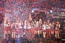 「モーニング娘。'15 コンサートツアー秋～PRISM～」ファイナル公演の様子。